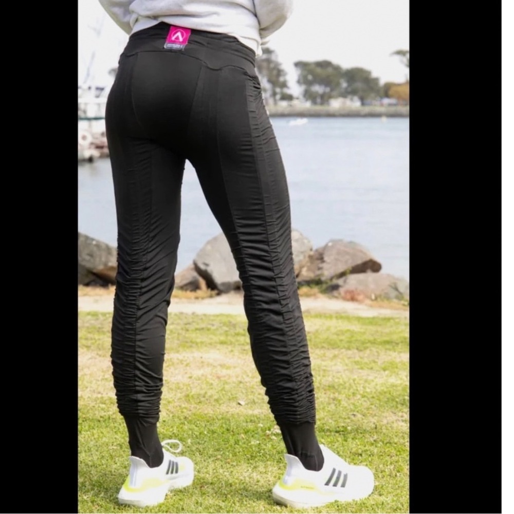 Agogie Resistance Band Pants Womens Med Black +40 Wearable Resistance Training